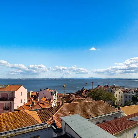 Whome Exclusive In A Prime Location With River View * Lisboa