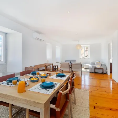 Apartment Whome Exclusive In A Prime Location With River View Lisbon