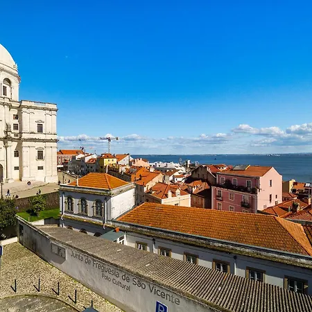 アパート Whome Exclusive In A Prime Location With River View *